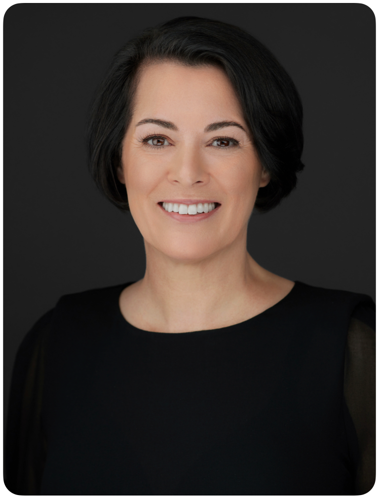 Nicole Malachowski Headshot_User Summit 26