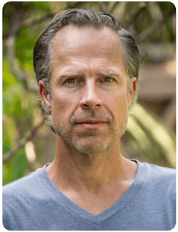 Zank Bennett_Headshot