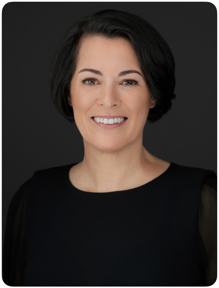 Nicole Malachowski Headshot_User Summit 26